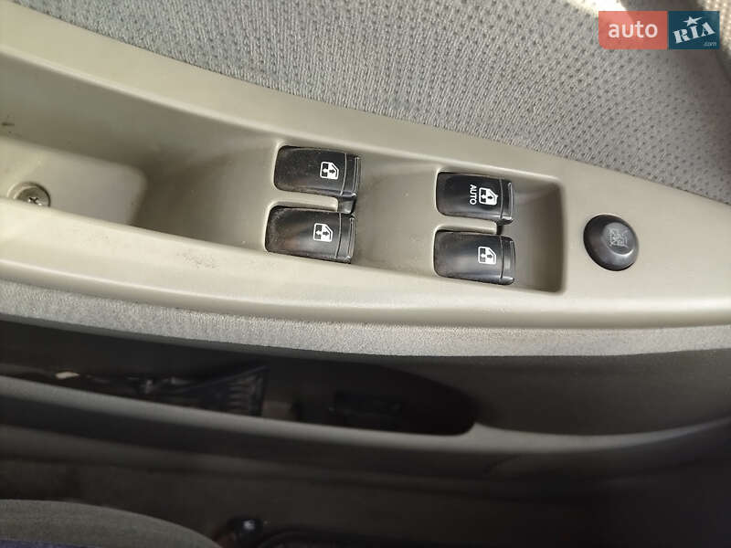 Хэтчбек Daewoo Lacetti 2006 в Днепре