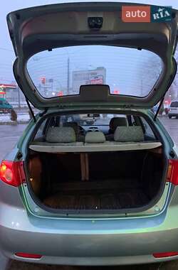 Хэтчбек Daewoo Lacetti 2004 в 