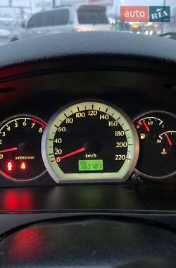 Хэтчбек Daewoo Lacetti 2004 в 