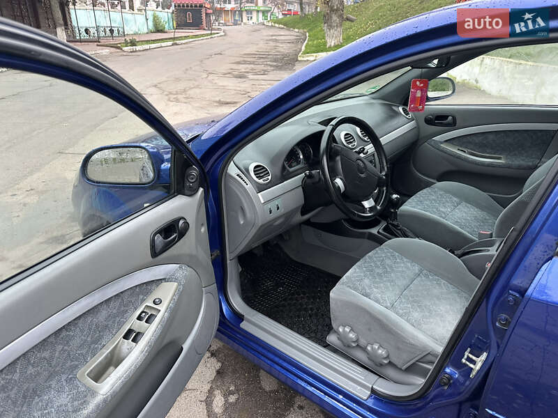 Хетчбек Daewoo Lacetti 2004 в Первомайську