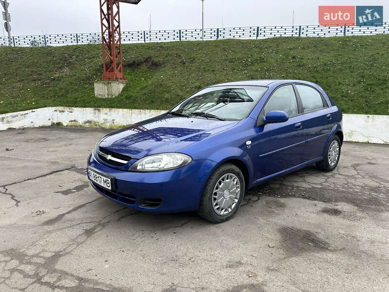 Хетчбек Daewoo Lacetti 2004 в Первомайську