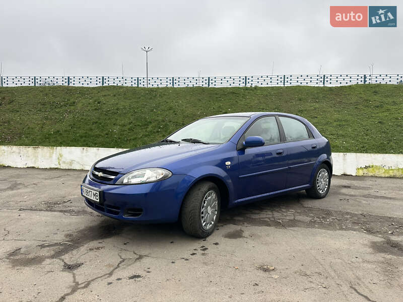 Хетчбек Daewoo Lacetti 2004 в Первомайську
