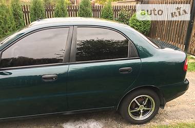 Седан Daewoo Lanos 2004 в Киеве