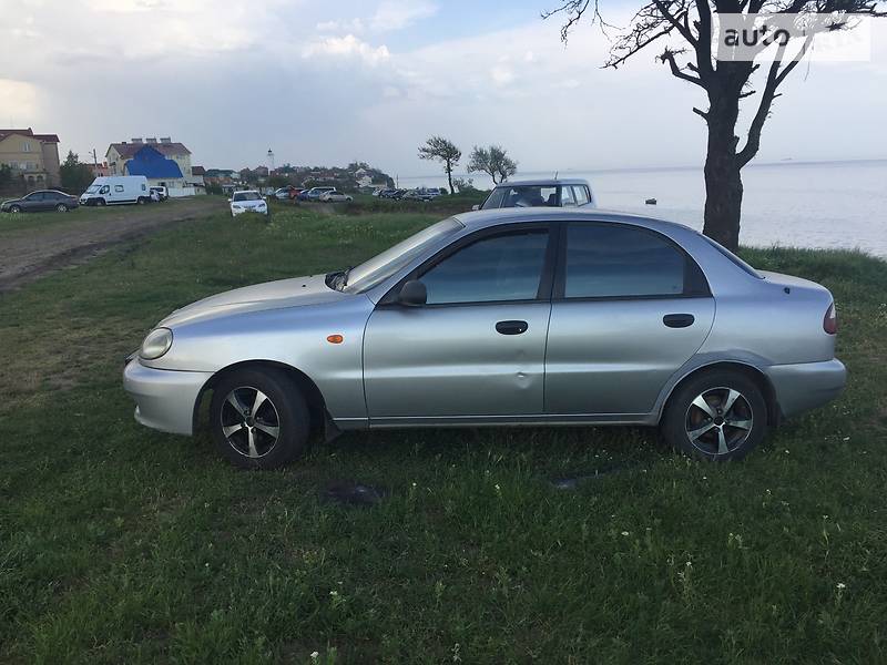 Седан Daewoo Lanos 1998 в Одессе