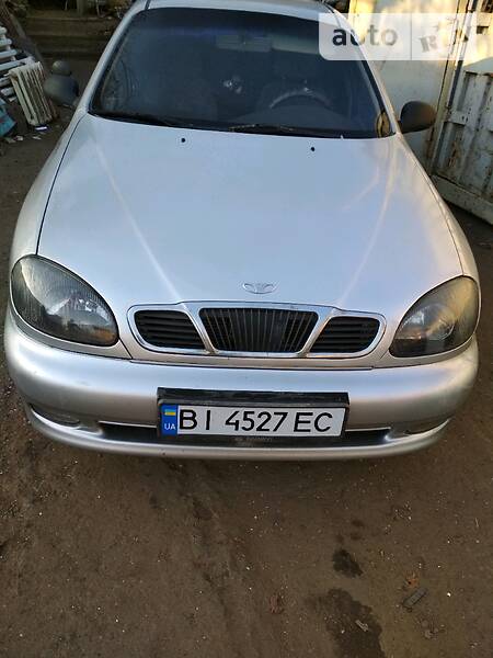 Седан Daewoo Lanos 1998 в 