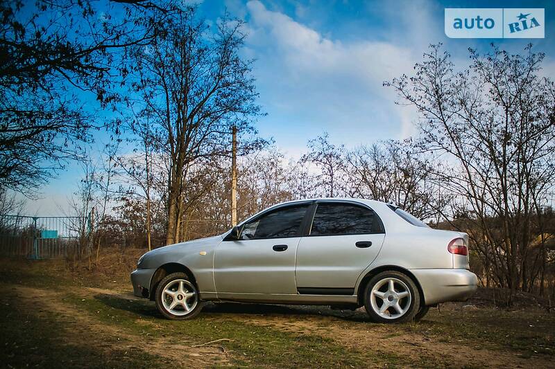 Седан Daewoo Lanos 2004 в Кропивницькому