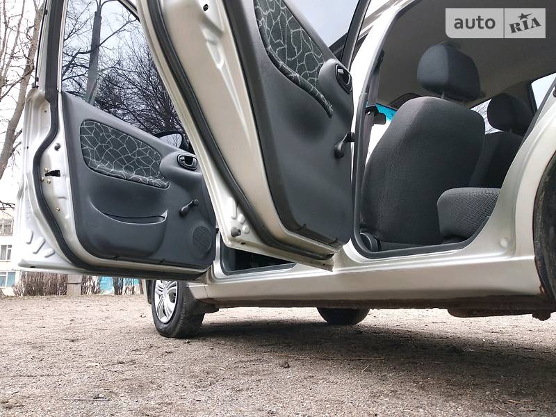 Седан Daewoo Lanos 2004 в Днепре фото 8 Седан Daewoo Lanos 2004 в Днепре