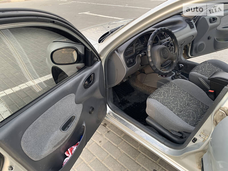 Седан Daewoo Lanos 2005 в Харькове