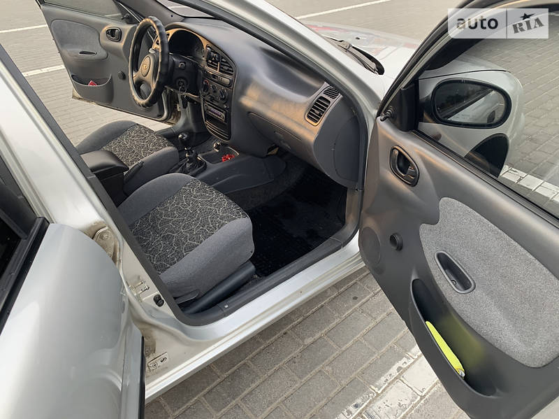 Седан Daewoo Lanos 2005 в Харькове