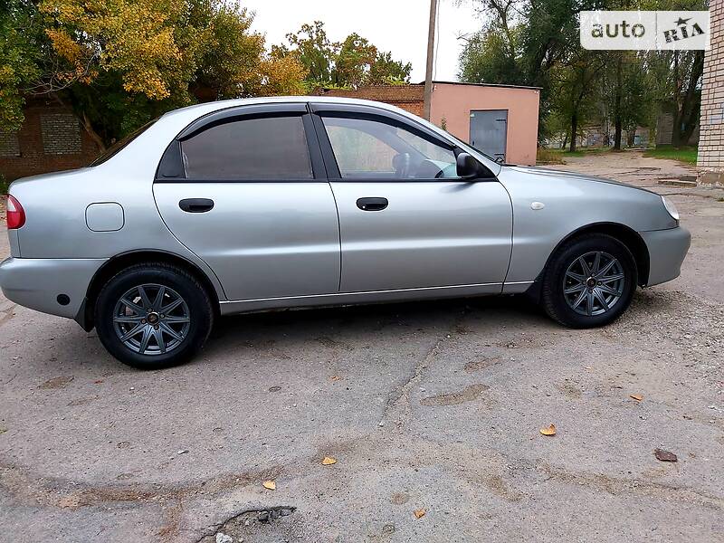 Седан Daewoo Lanos 2006 в Никополе