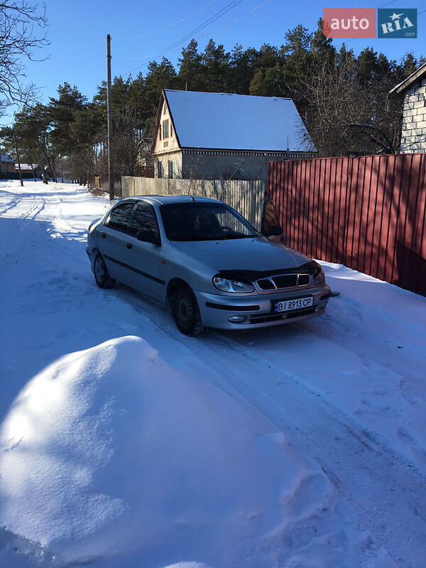 Седан Daewoo Lanos 2004 в Миргороде