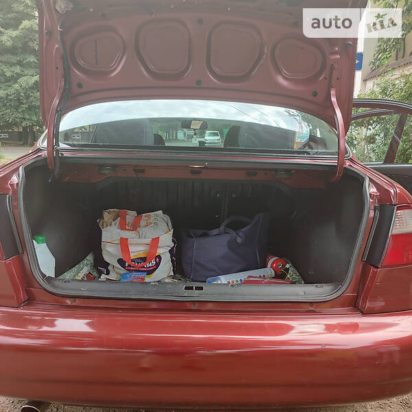 Седан Daewoo Lanos 2004 в Кривом Роге