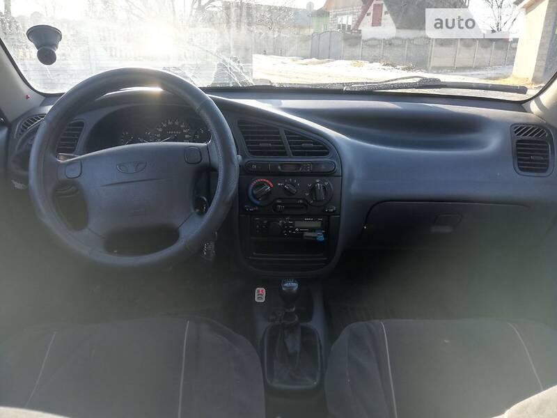 Седан Daewoo Lanos 2003 в Чернигове