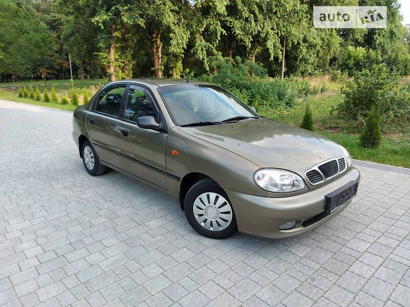 Седан Daewoo Lanos 2004 в Львове