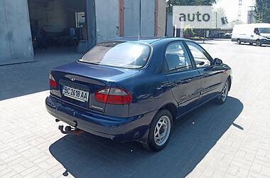 Седан Daewoo Lanos 2004 в Львові