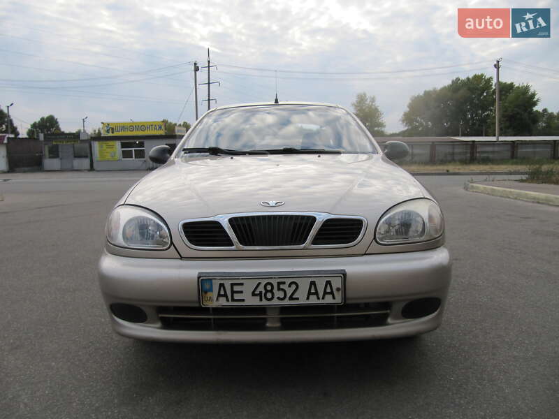 Седан Daewoo Lanos 2004 в Дніпрі