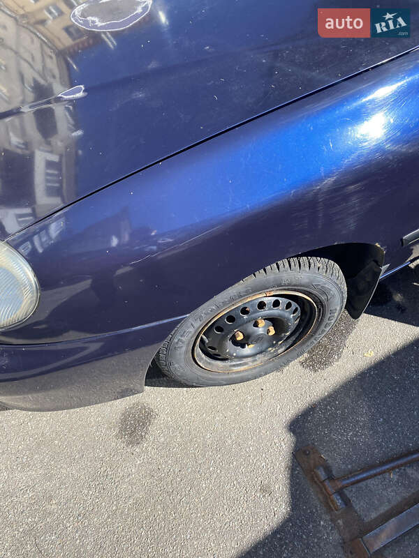 Седан Daewoo Lanos 2002 в Запорожье