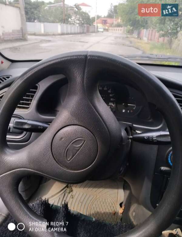 Седан Daewoo Lanos 2002 в Рогатине