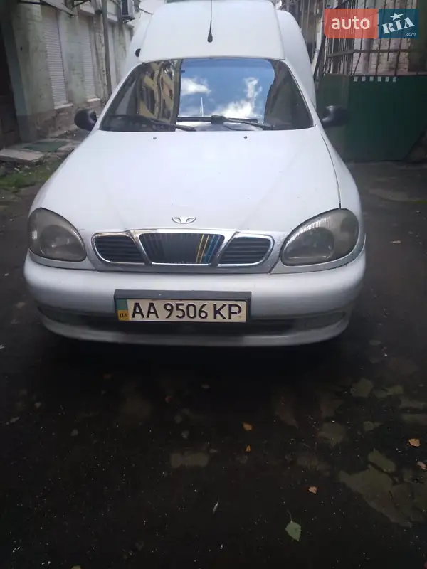 Daewoo Lanos 2011