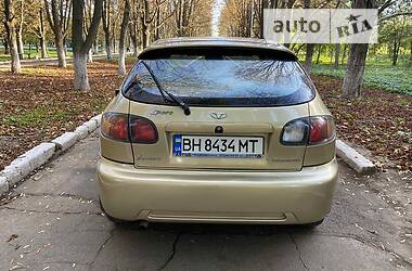 Хэтчбек Daewoo Lanos 2002 в Одессе