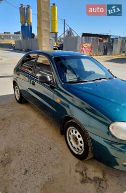Хэтчбек Daewoo Lanos 1998 в 
