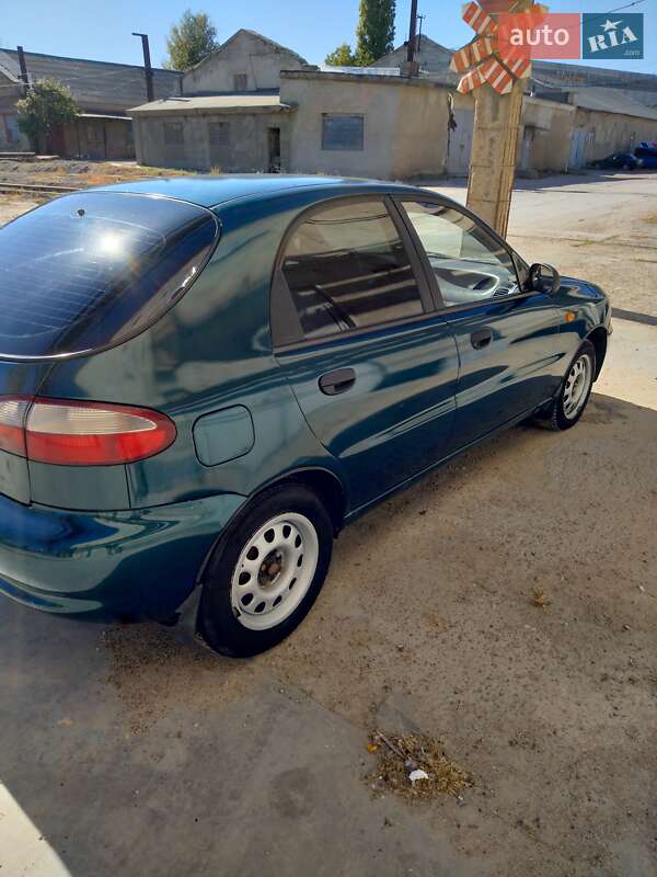 Хэтчбек Daewoo Lanos 1998 в Одессе