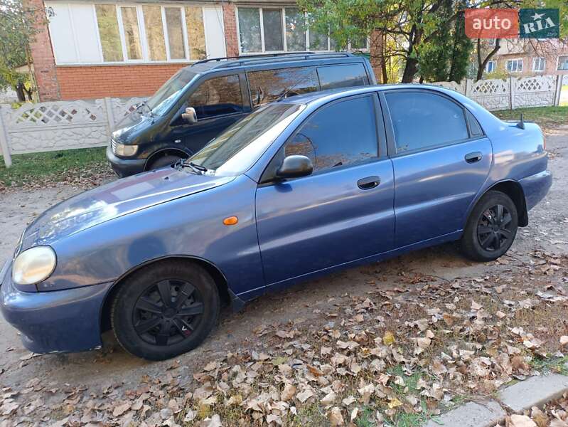 Седан Daewoo Lanos 2004 в Чернигове