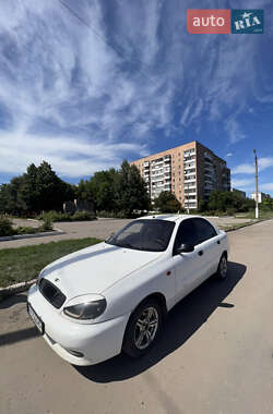 Седан Daewoo Lanos 2003 в Первомайске
