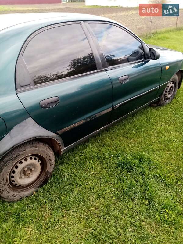 Седан Daewoo Lanos 1998 в Черкассах