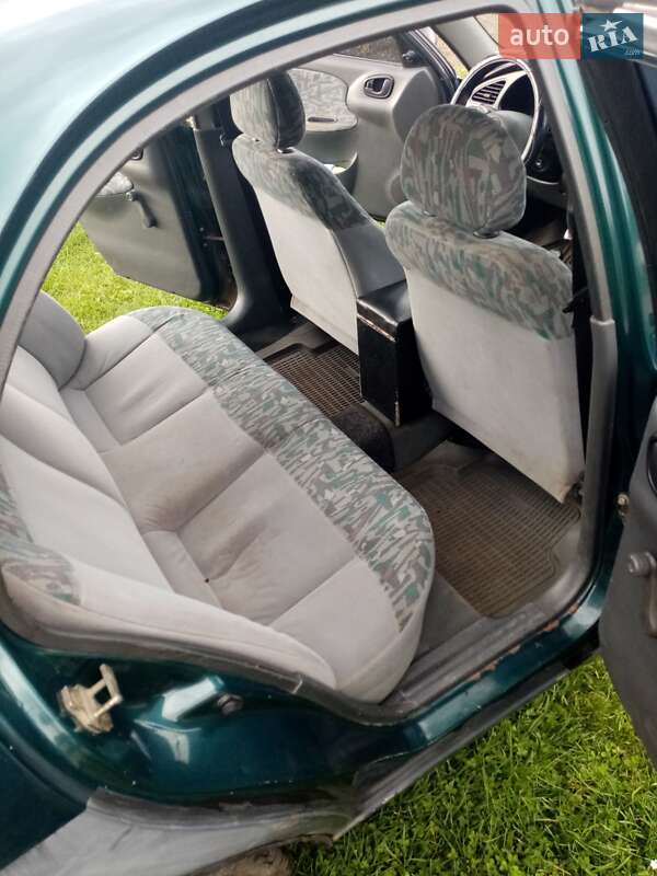 Седан Daewoo Lanos 1998 в Черкассах