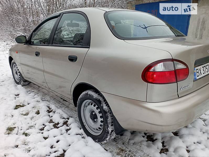 Седан Daewoo Lanos 2004 в Хмельницькому