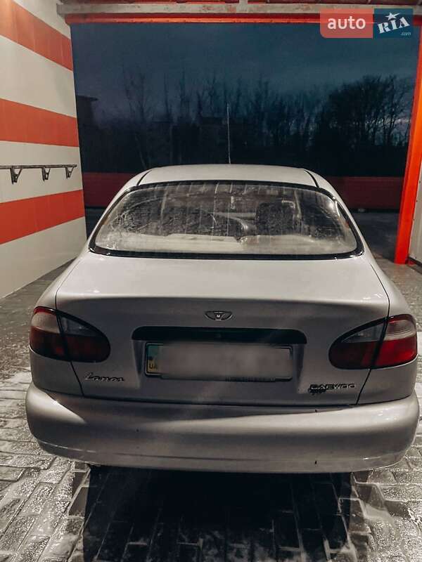 Седан Daewoo Lanos 2004 в Кременце