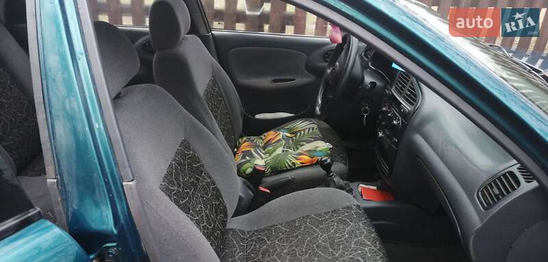 Седан Daewoo Lanos 2005 в Шумске