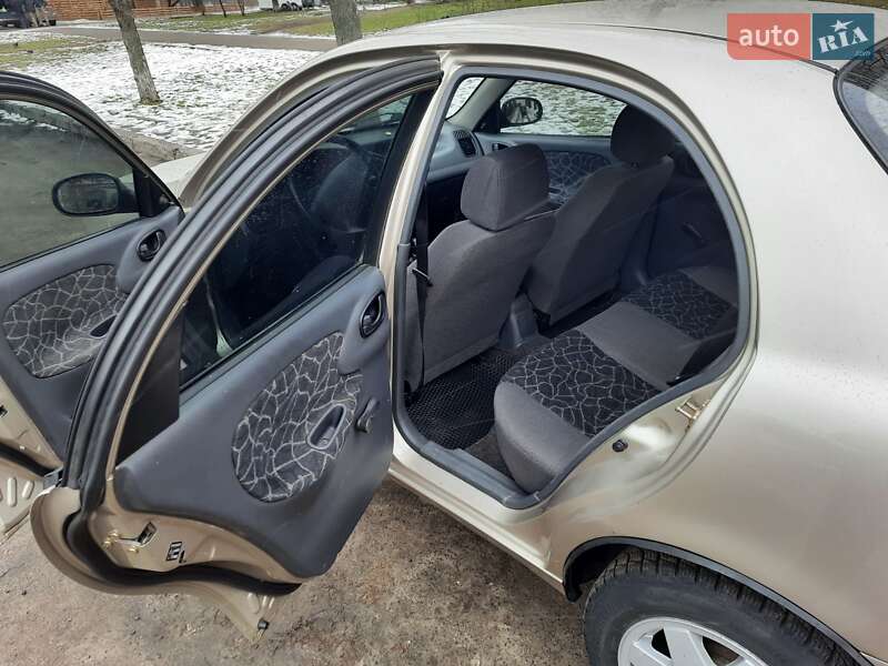 Седан Daewoo Lanos 2004 в Києві