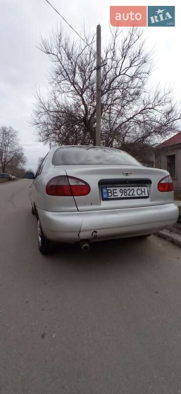 Седан Daewoo Lanos 2004 в Николаеве