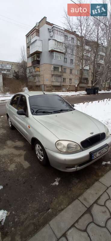 Седан Daewoo Lanos 2004 в Николаеве
