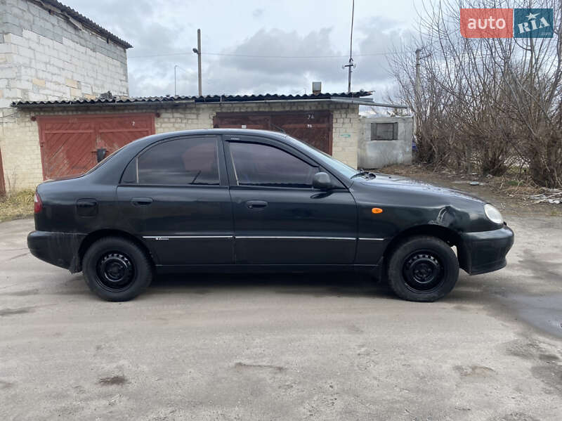 Седан Daewoo Lanos 2008 в Дубні