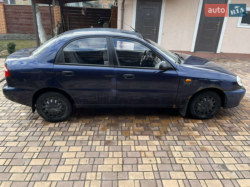 Седан Daewoo Lanos 2003 в Киеве