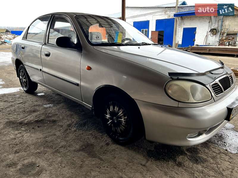 Седан Daewoo Lanos 2002 в Звенигородці