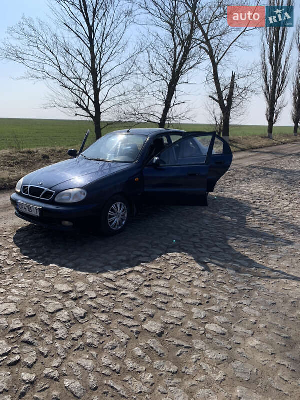 Седан Daewoo Lanos 2005 в Новоукраинке