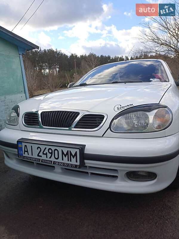 Седан Daewoo Lanos 2010 в Києві