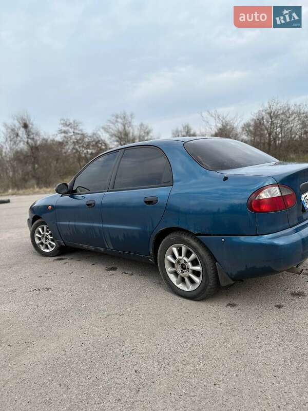 Седан Daewoo Lanos 1998 в Кременчуге
