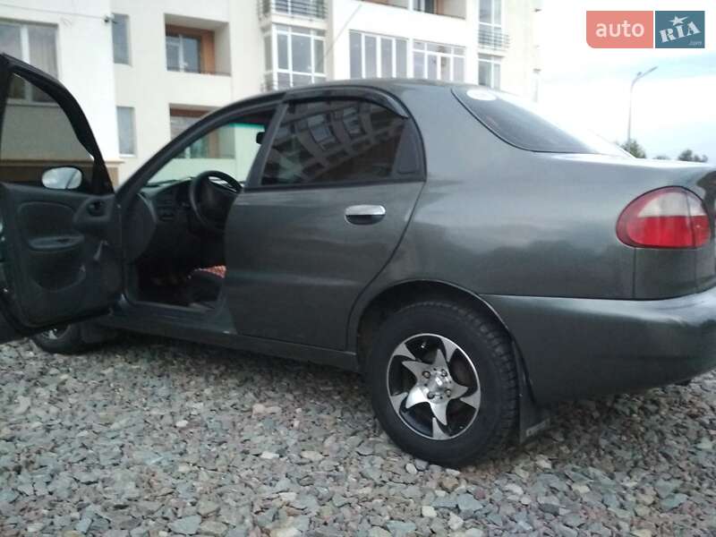 Седан Daewoo Lanos 2008 в Львове