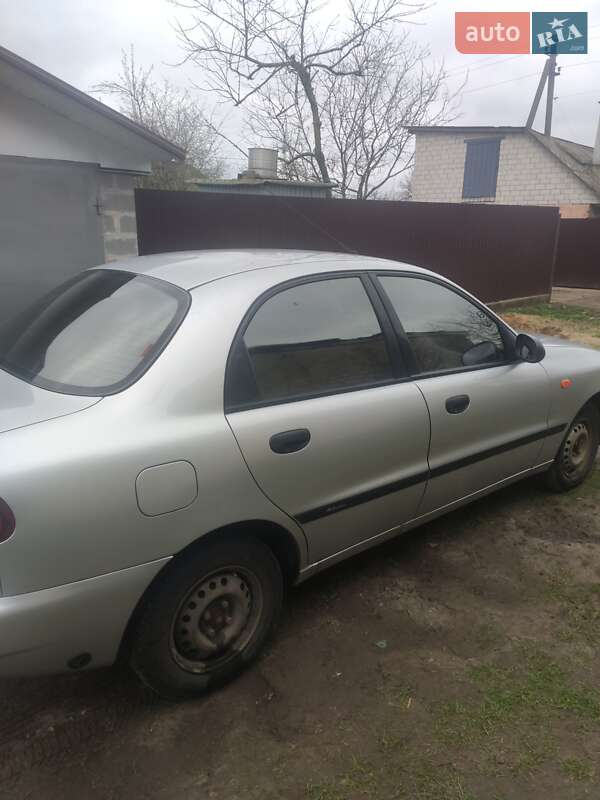 Седан Daewoo Lanos 2005 в Киеве