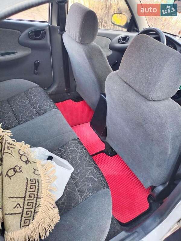 Седан Daewoo Lanos 2005 в Рени