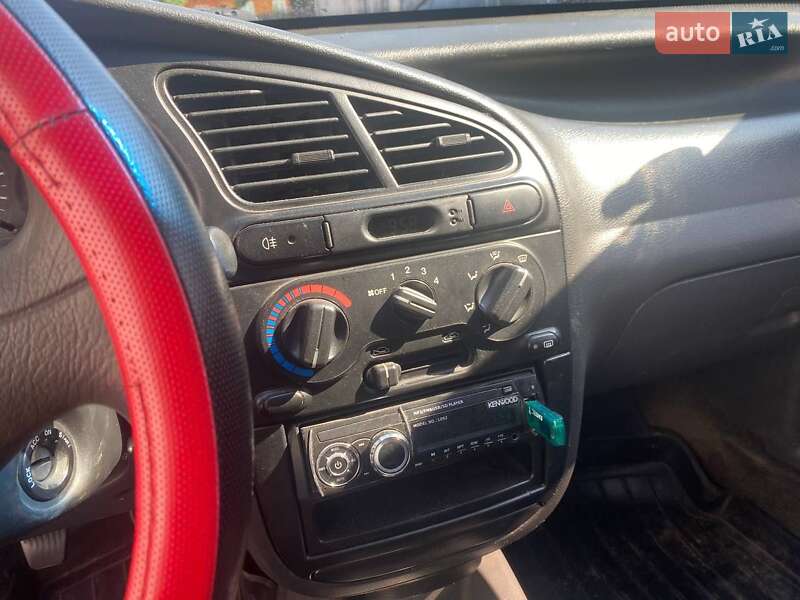 Седан Daewoo Lanos 2006 в Овруче