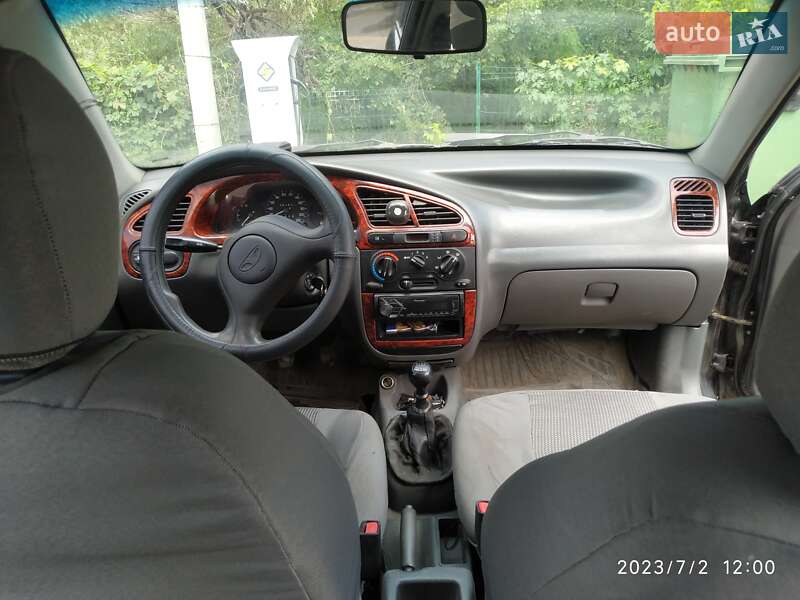 Седан Daewoo Lanos 2008 в Днепре