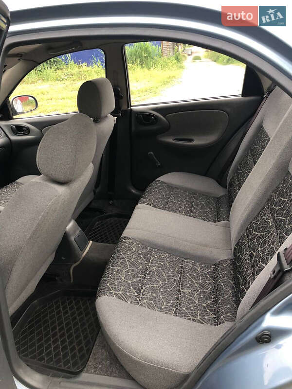 Седан Daewoo Lanos 2008 в Днепре