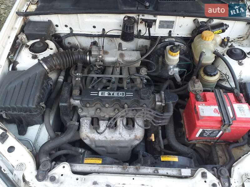 Седан Daewoo Lanos 2004 в Харькове