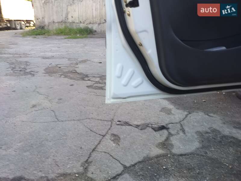 Седан Daewoo Lanos 2004 в Харькове